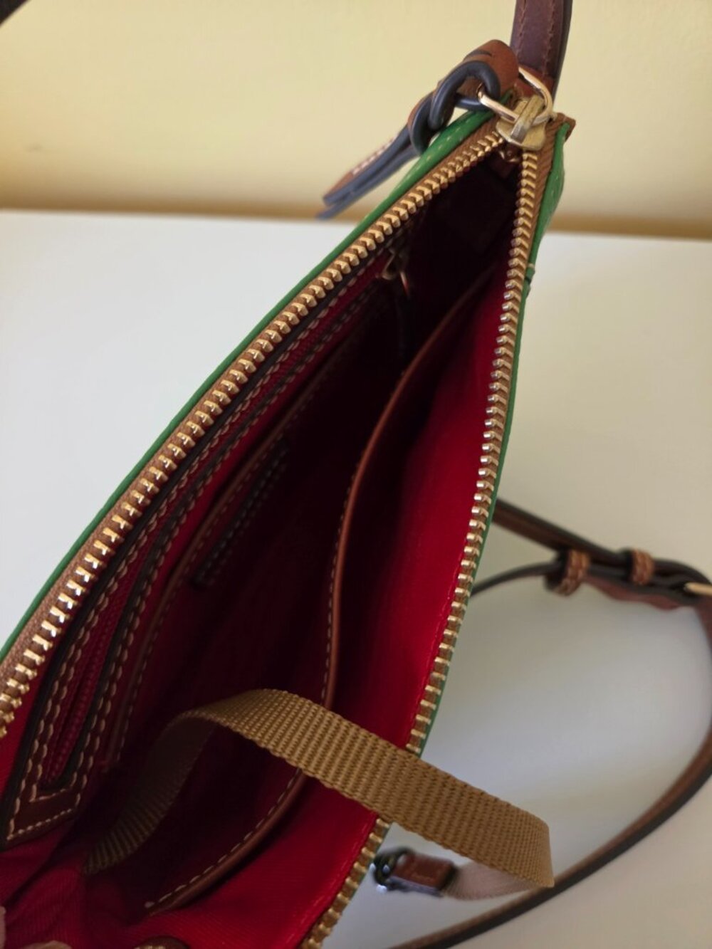 Dooney & Bourke Pebble Leather Crossbody Bag Green Brown Trim NWOT - Picture 3 of 3
